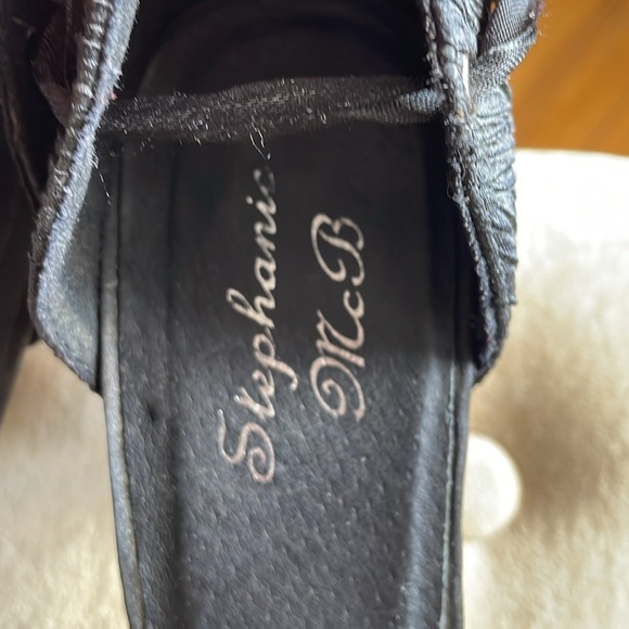 💃🏻 👠 FABULOUS Stephanie McB Size 8 Black Satin Ballerina Stilettos - Picture 7 of 13